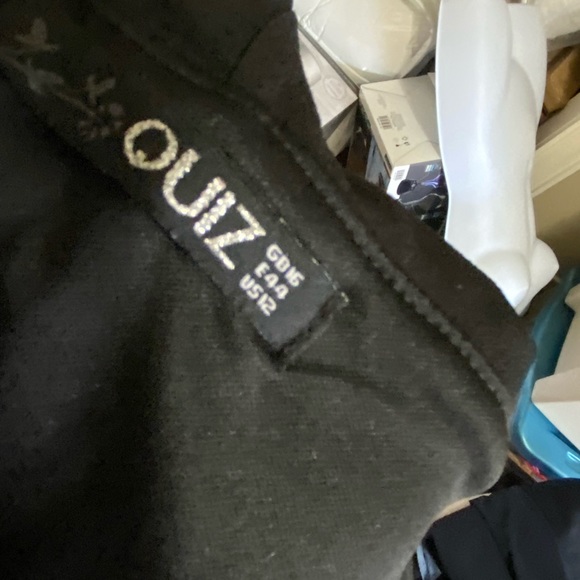 Dress by Quiz. - Picture 2 of 4